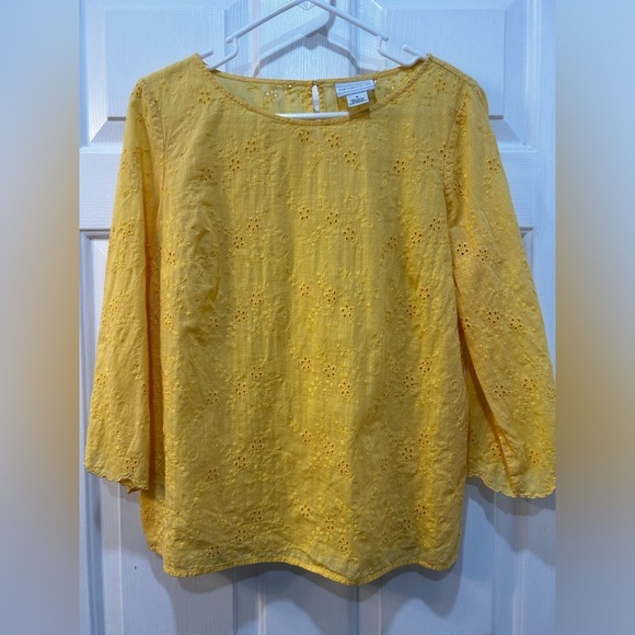 Women's Yellow Cotton Eyelet Popover Blouse Sz M Feminine Fairy Cottage Easter - Picture 1 of 8